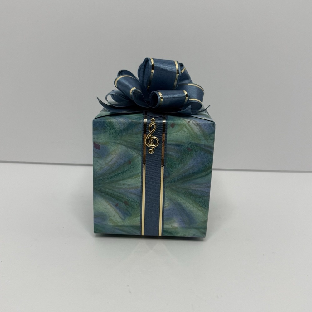 Pretti Pak Wrapped Present Gift Music Box Beethoven's 5th